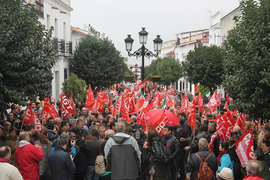 Concentración contra el cierre de la mina Aguablanca en Monesterio