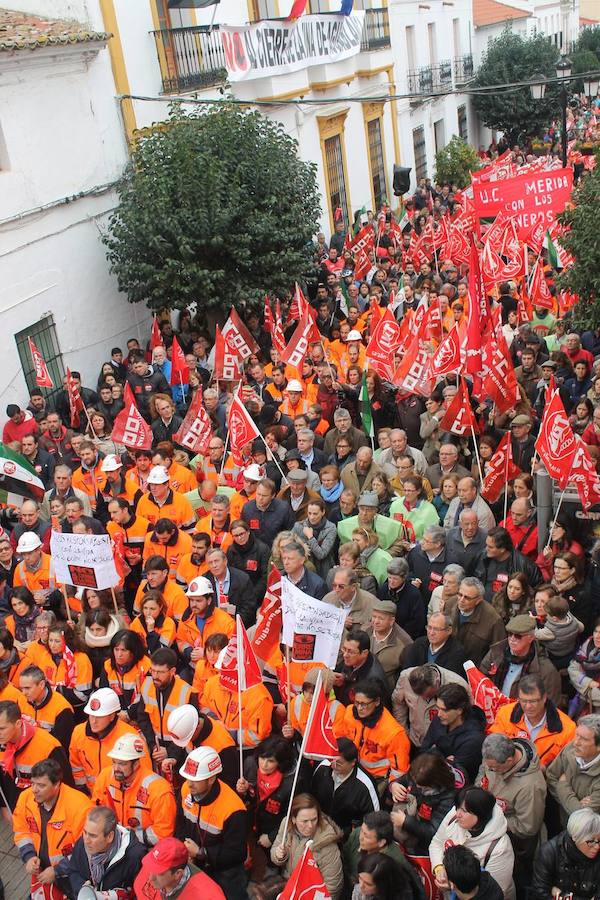 Concentración contra el cierre de la mina Aguablanca en Monesterio