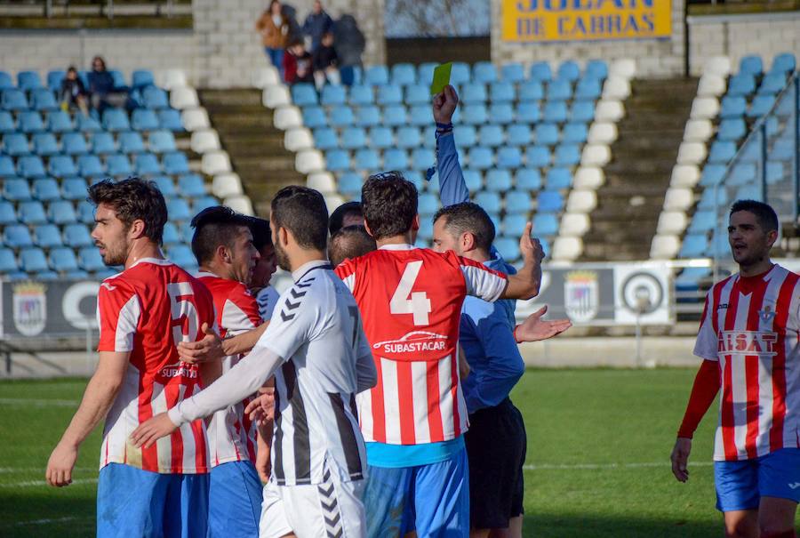 El CD Badajoz se impone al Don Benito