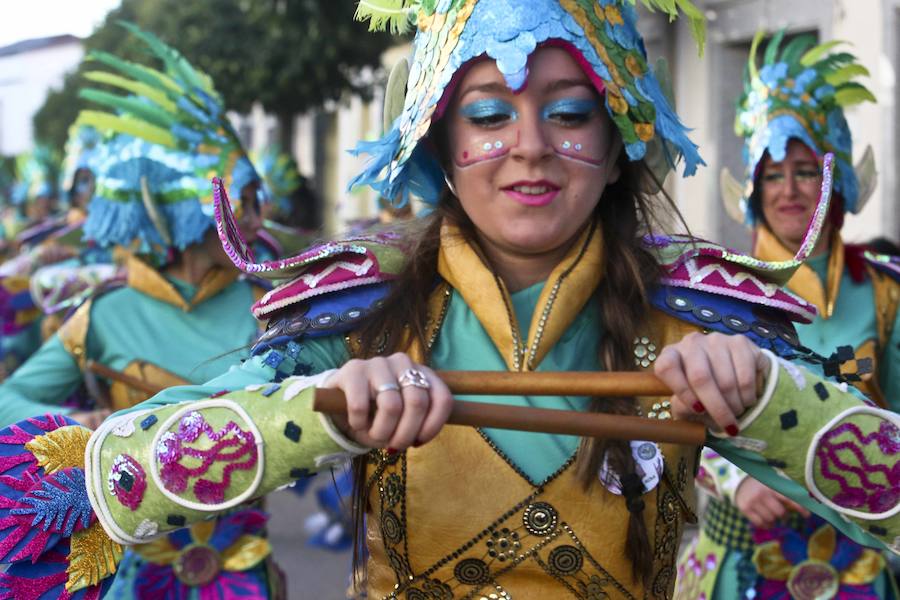 La Garrovilla baila a ritmo de Carnaval