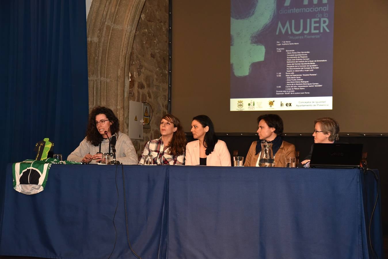 Acto Internacional del Día de la Mujer en Plasencia. Foto: Andy Solé