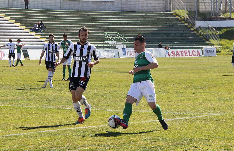 Victoria del Cacereño ante el Lealtad (1-0)