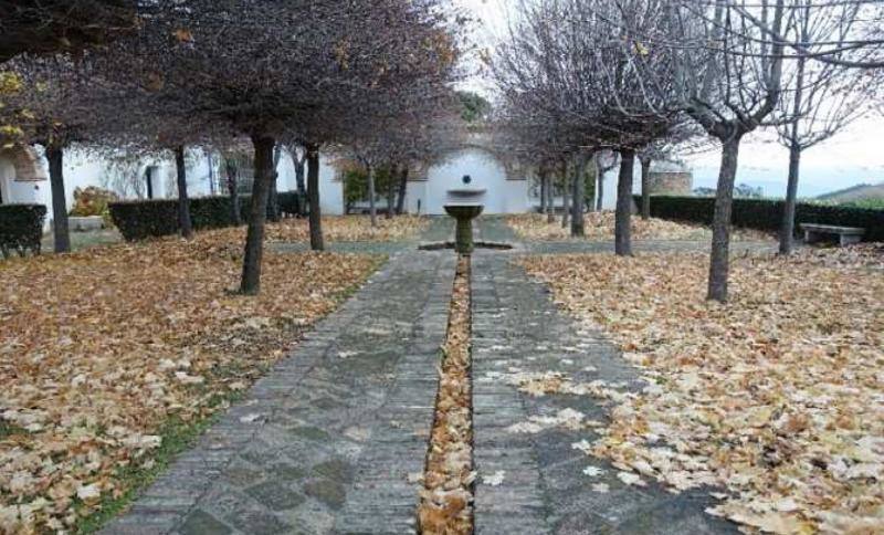 Se subasta la Granja de Mirabel