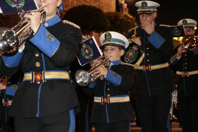 La agrupación musical Virgen del Puerto y la banda 'Ciudad de Plasencia', acompañamiento del Cristo de la Agonía y la Virgen de la Piedad.