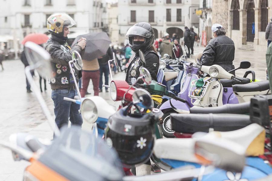 El embrujo de las vespas llega a Cáceres