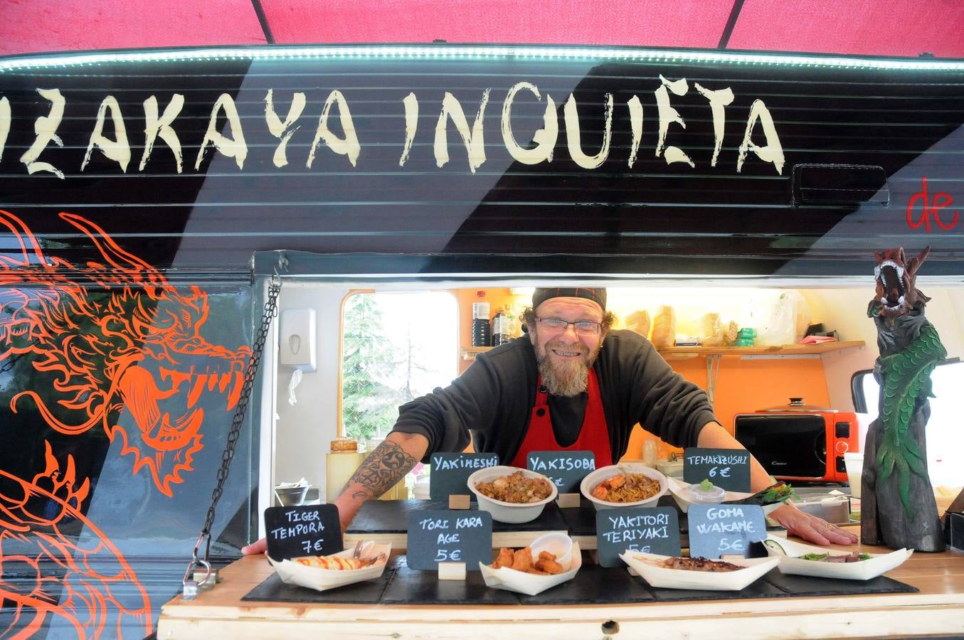 Viernes, 13 de mayo:  Quince camiones de comida callejera y cerveza artesana llegaron a Mérida para inaugurar el Food Truck Festival. Fotografía: Brígido Fernández