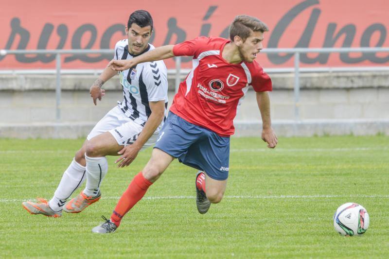 Victoria del Badajoz ante el Pueblonuevo