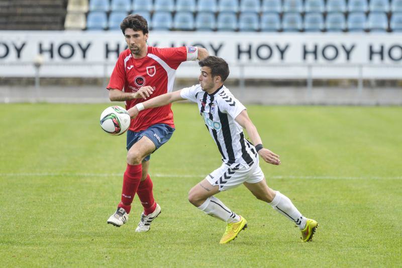 Victoria del Badajoz ante el Pueblonuevo