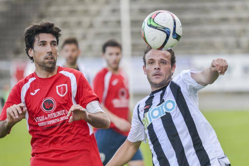 Victoria del Badajoz ante el Pueblonuevo