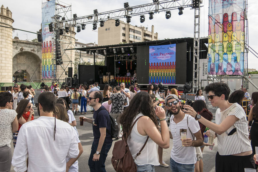 Los Palomos toman las calles de Badajoz