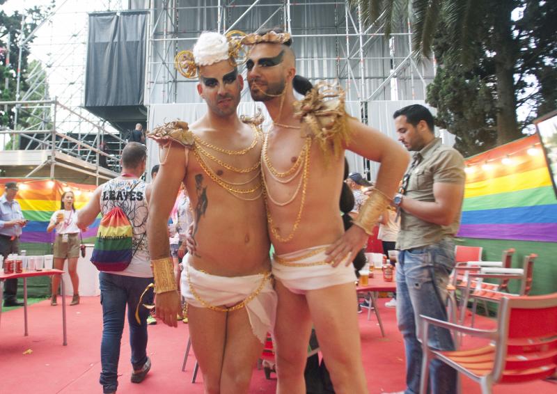 Los Palomos toman las calles de Badajoz