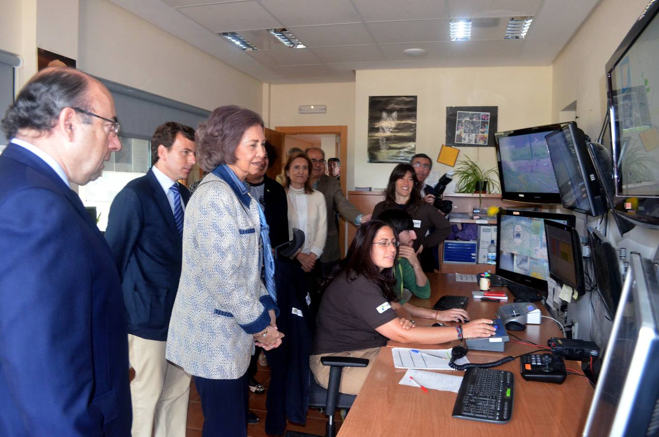 La Reina Sofía visita en centro extremeño de cría del lince ibérico