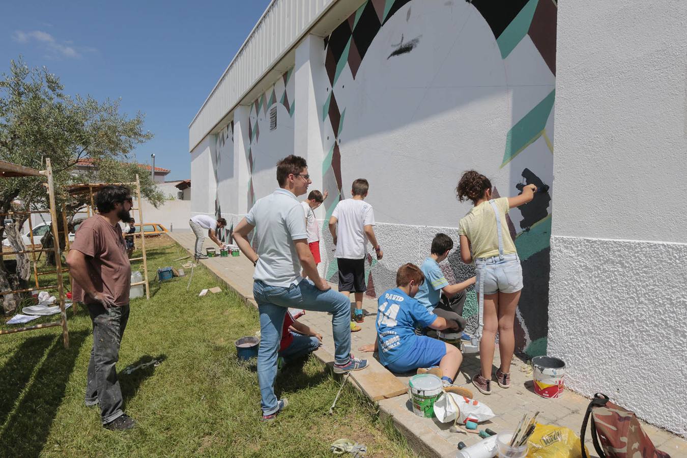 Mural sobre maltrato animal en Serradilla
