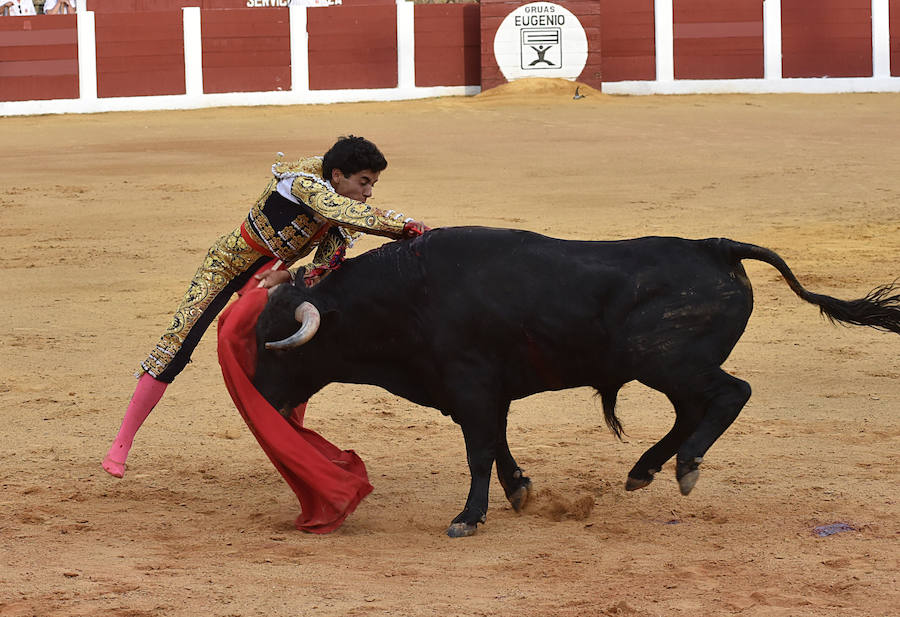 Puerta grande para José Rojo y Alejandro Mora en su presentación en Plasencia