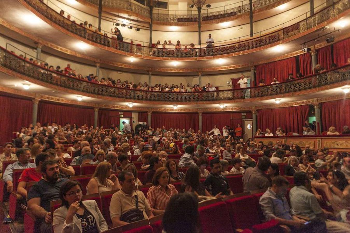 El Brujo llenó el Gran Teatro