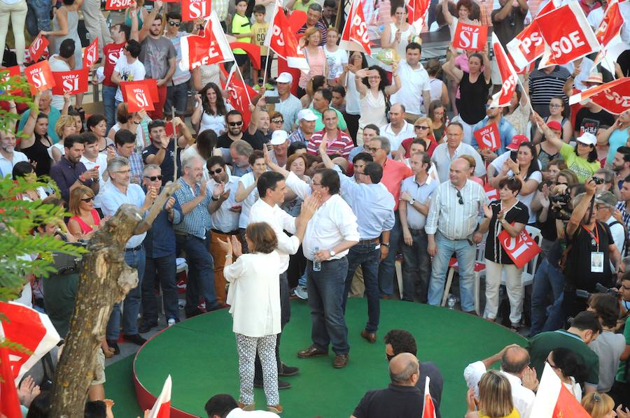 Mitin de Pedro Sánchez en Villanueva