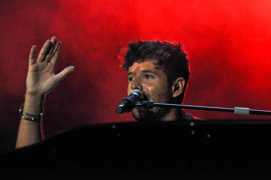 Pablo López ofrece el primer concierto en el Teatro de Medellín