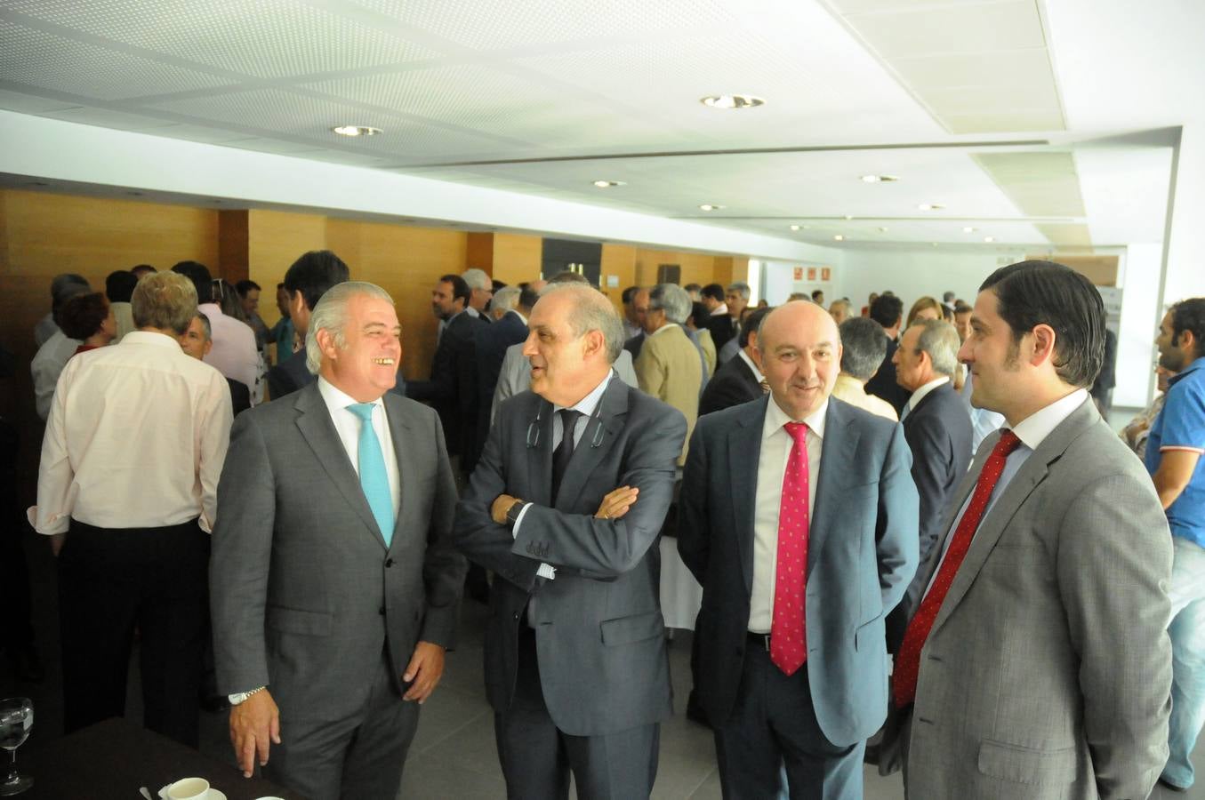 La tercera edición de HOYAGRO se presenta en Don Benito