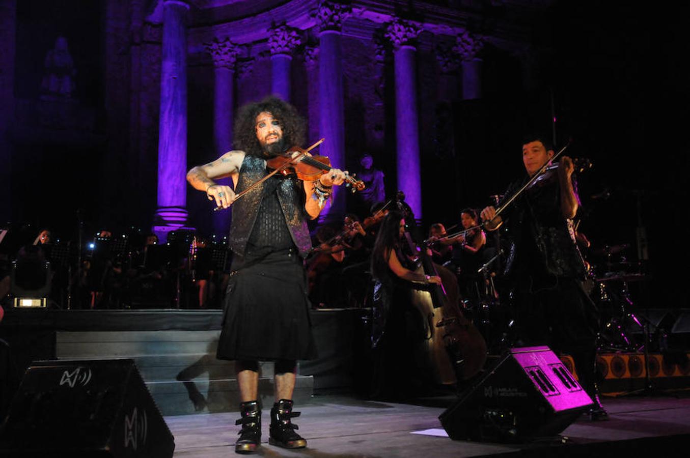 El violinista Ara Malikian conquista el Teatro Romano