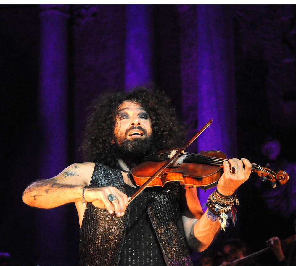 El violinista Ara Malikian conquista el Teatro Romano