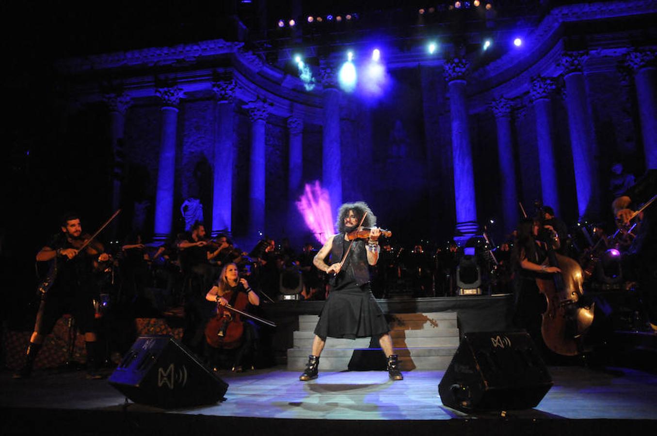 El violinista Ara Malikian conquista el Teatro Romano