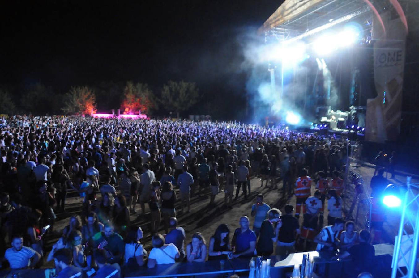 Miles de personas vibran al ritmo de David Guetta