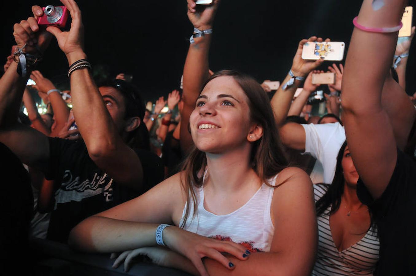Miles de personas vibran al ritmo de David Guetta