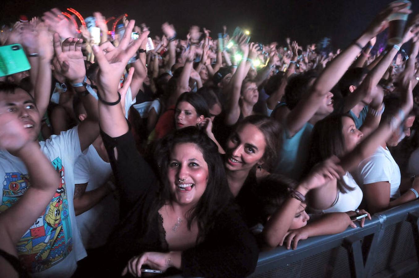 Miles de personas vibran al ritmo de David Guetta