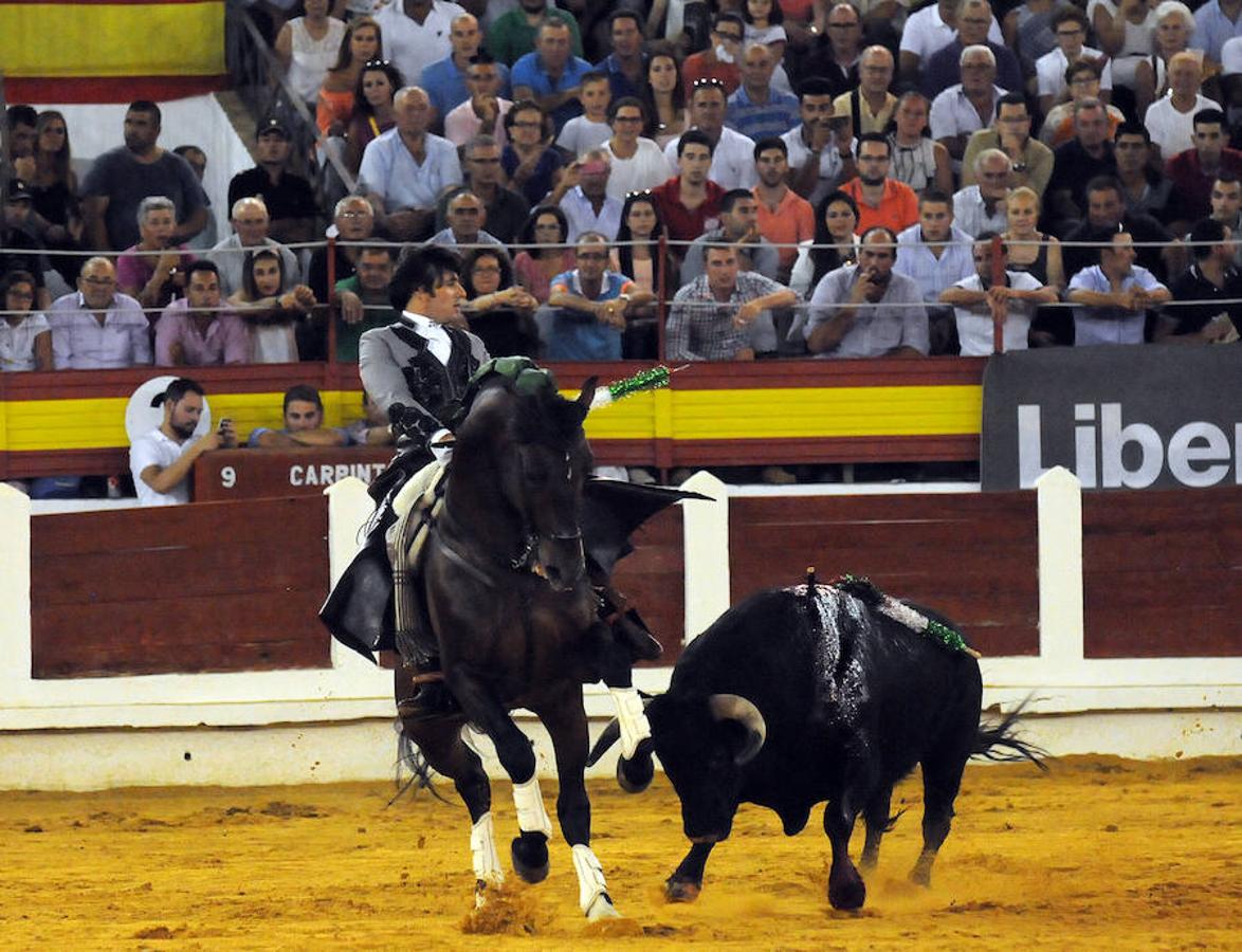 Festival de orejas  a media luz en Mérida