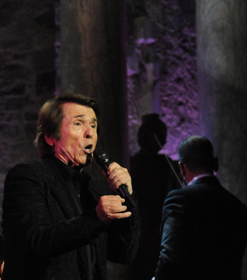 Raphael llenó el Teatro Romano