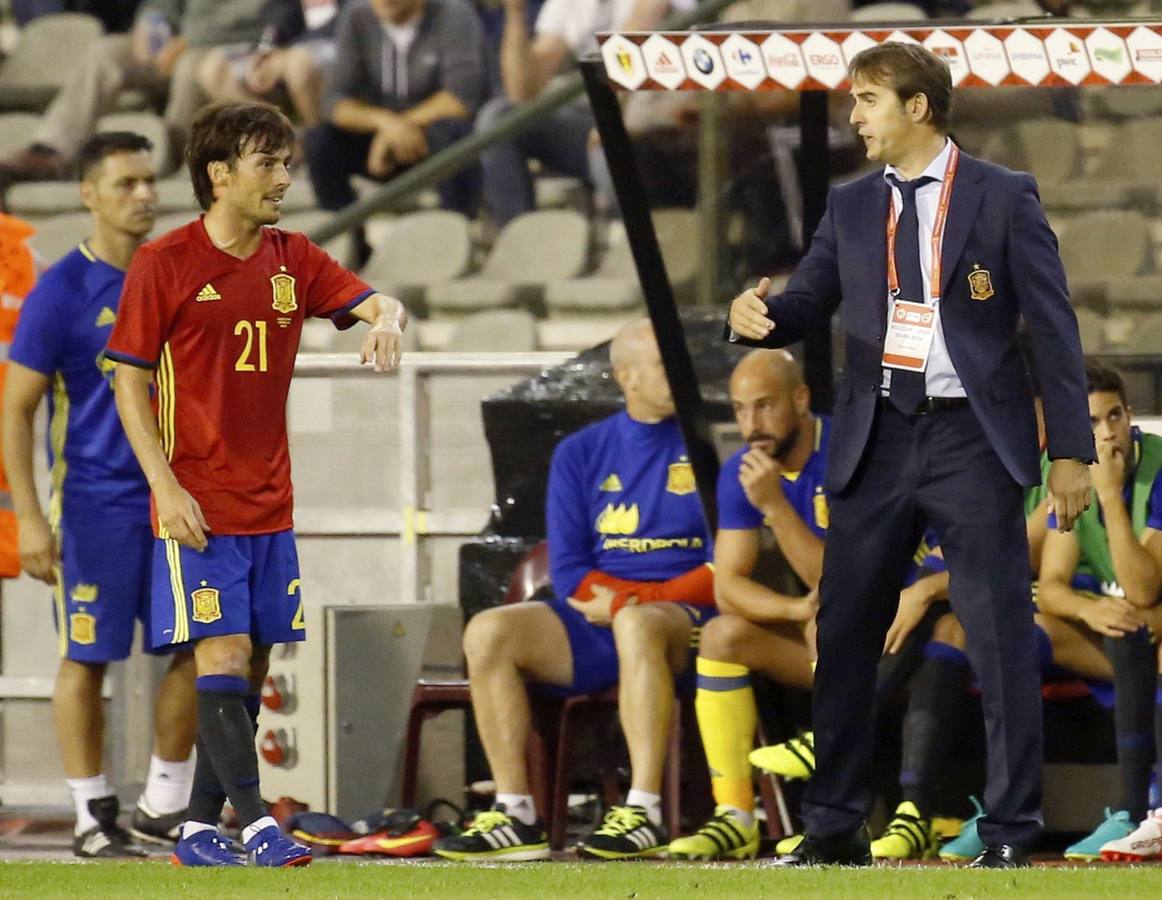 Lunes, 5 de septiembre: Victoria de España ante Liechtenstein (8-0). Lopetegui varió el sistema y la estrategia tras una primera parte con un solo gol de Costa y encontró la goleada. Fotografías: EFE