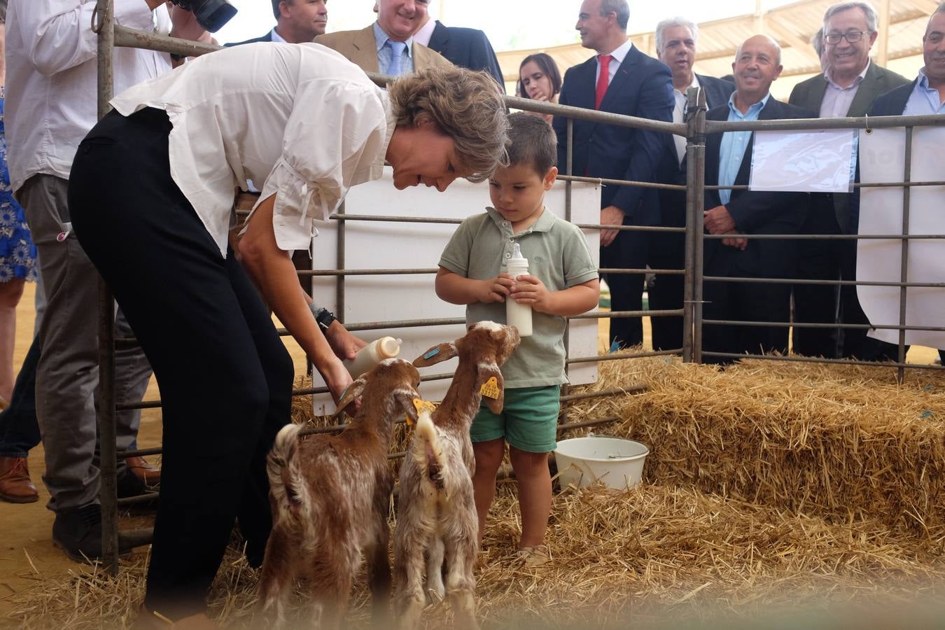Jueves, 29 de septiembre: La ministra de Agricultura, Isabel García Tejerina, inauguró la Feria Internacional Ganadera de Zafra junto con el presidente de la Junta de Extremadura, Guillermo Fernández Vara. Fotografía: Verónica Conejo