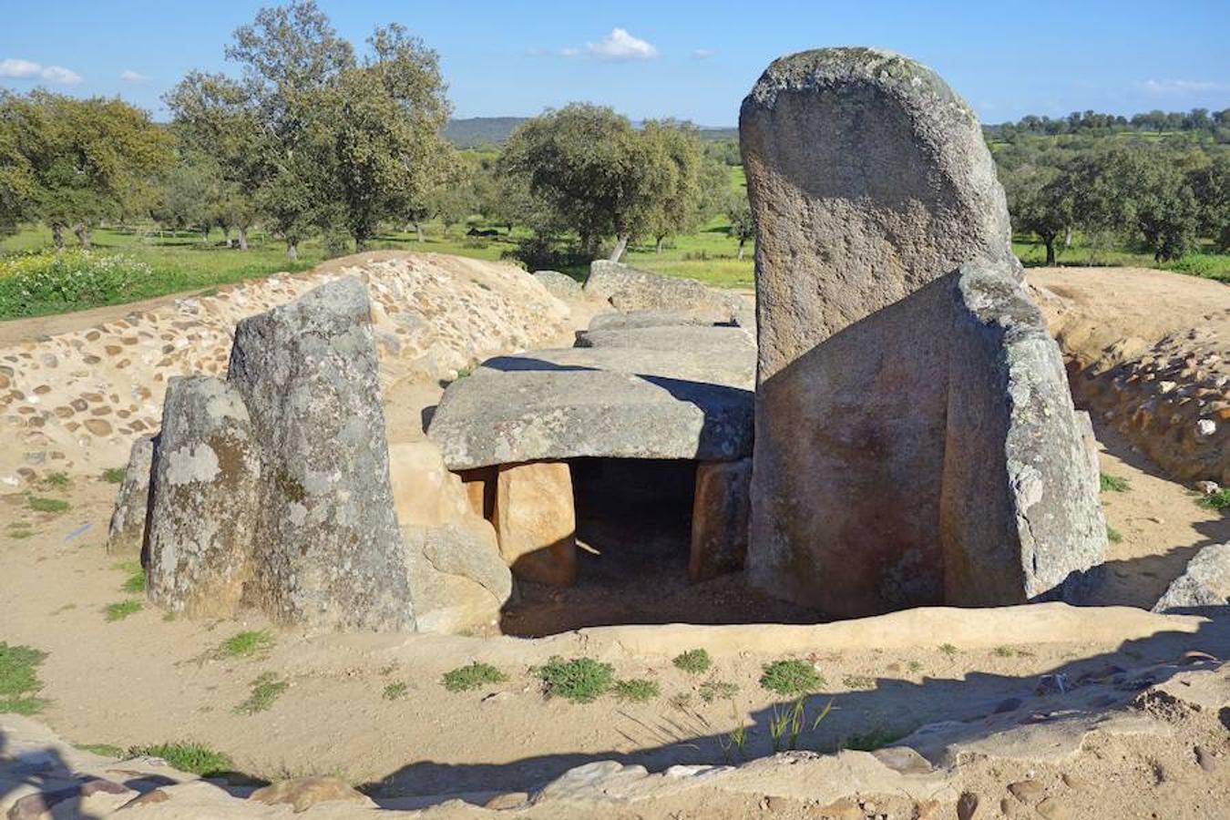 Dolmen de Lácara