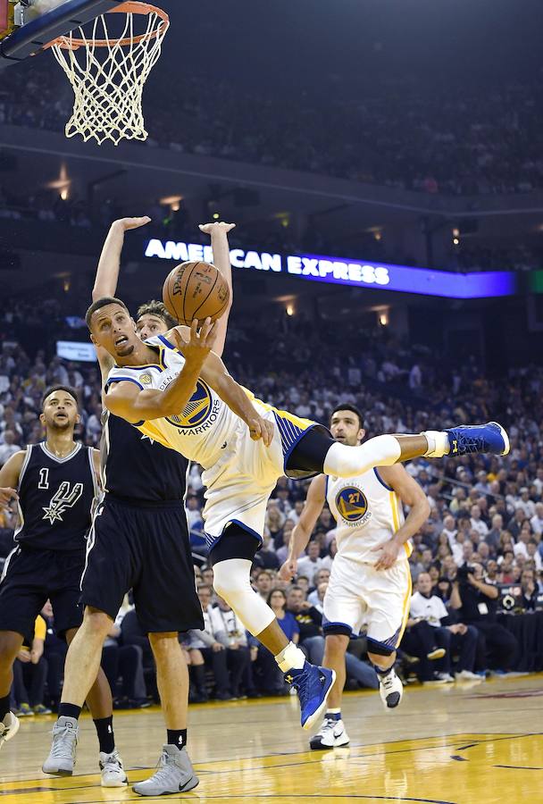 Debut de Pau Gasol con los Spurs