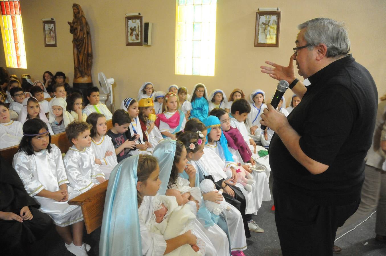 La iglesia del Rosario celebra Holywins