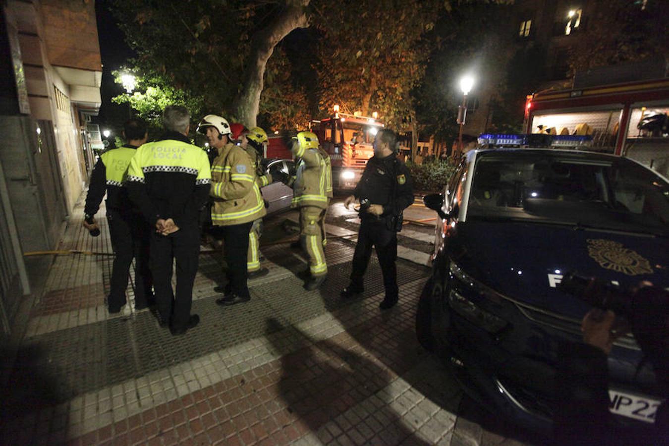 Un muerto y 13 heridos por la explosión en un edificio del centro de Cáceres