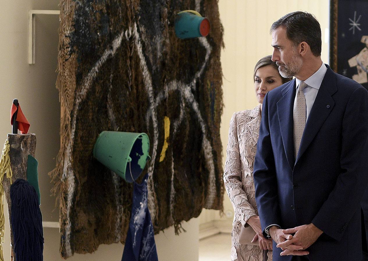 Lunes, 28 de noviembre: Los reyes de España Felipe VI y Letizia comenzaron la visita de Estado a Portugal que les llevó a las históricas ciudades de Oporto, Guimaraes y Lisboa. Fotografías: Otavio Passos