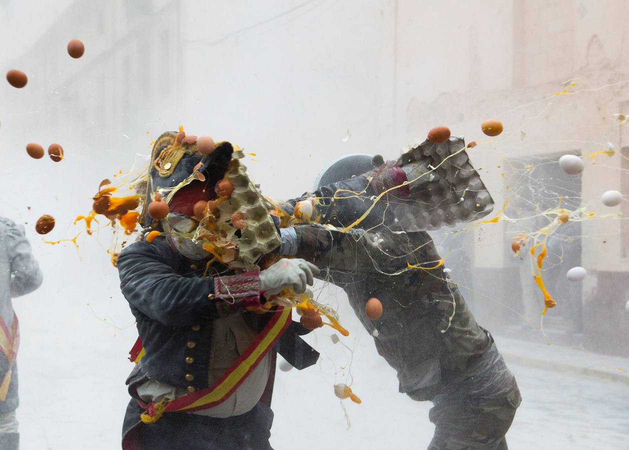 La batalla de &quot;Enfarinats&quot; en la ciudad de Ibi