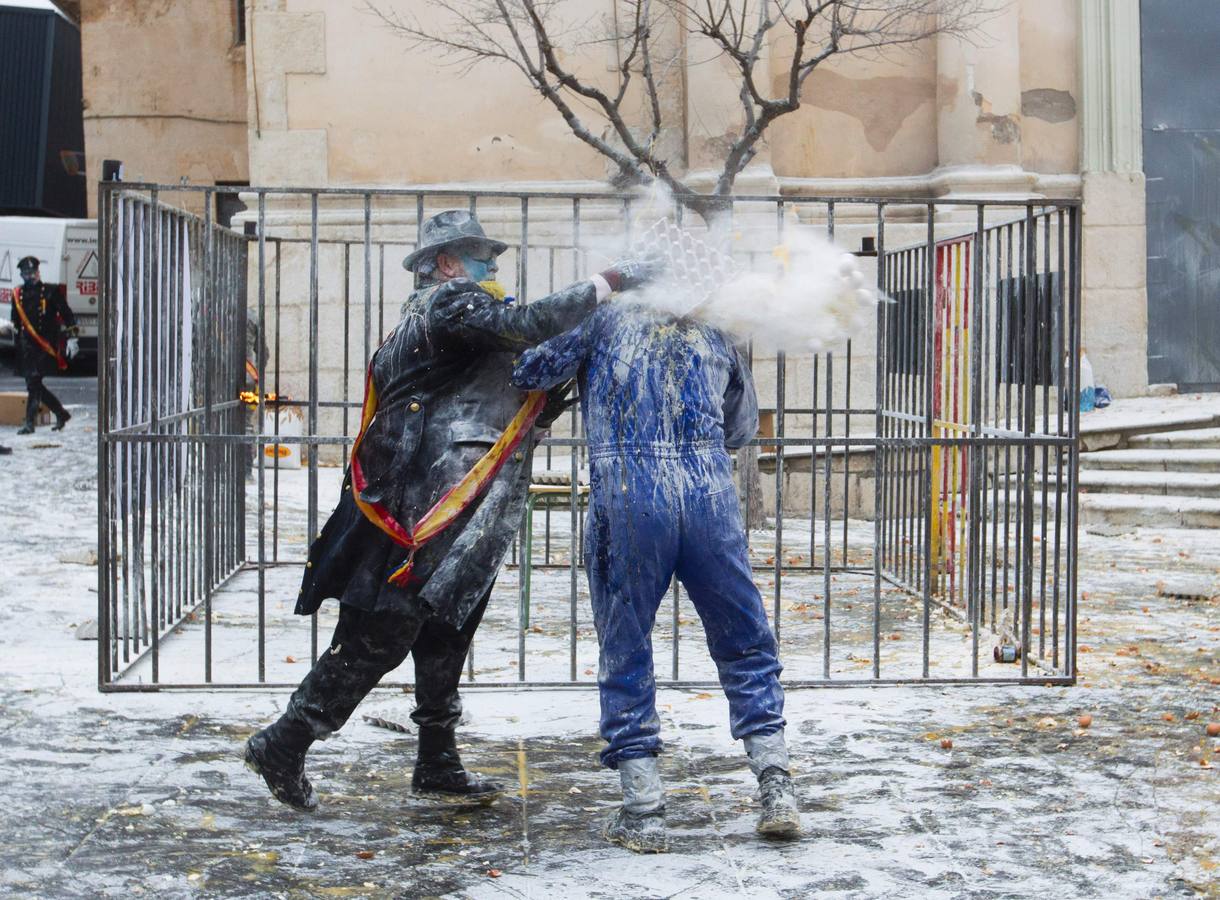 La batalla de &quot;Enfarinats&quot; en la ciudad de Ibi