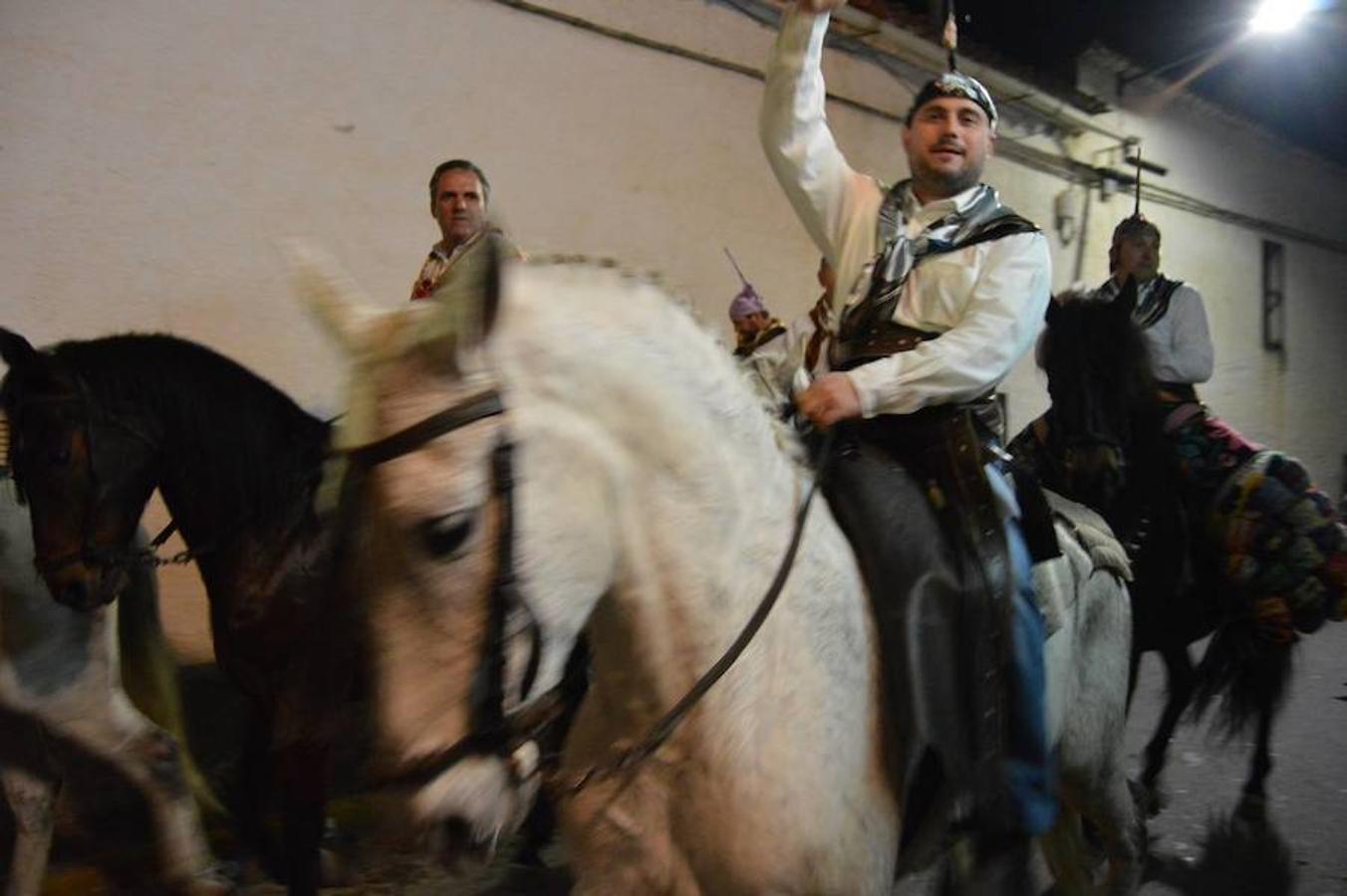 Alegría colectiva en Pela en honor a San Antón