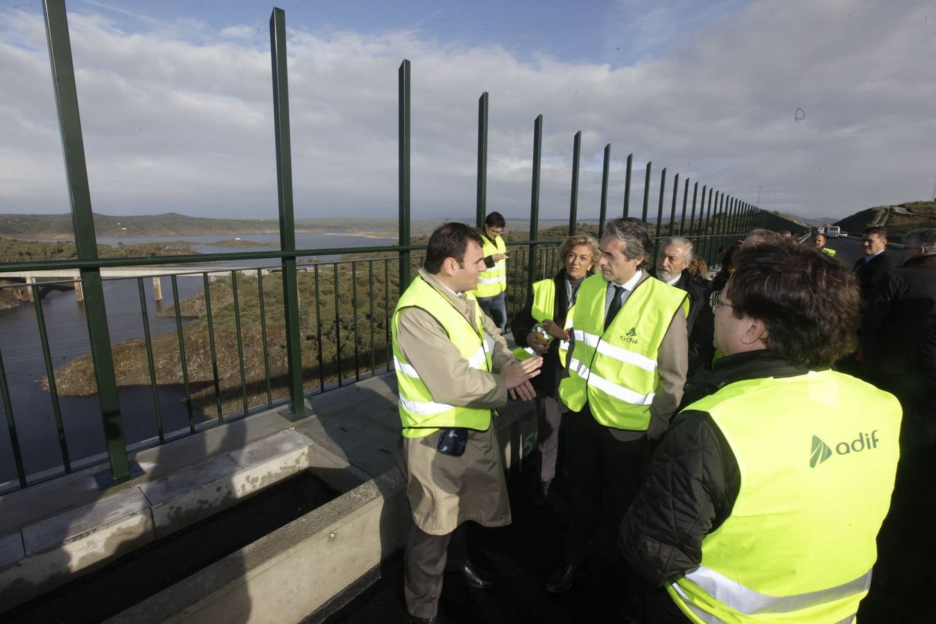 Visita del Ministro de Fomento, Íñigo de la Serna, visita las obras del AVE