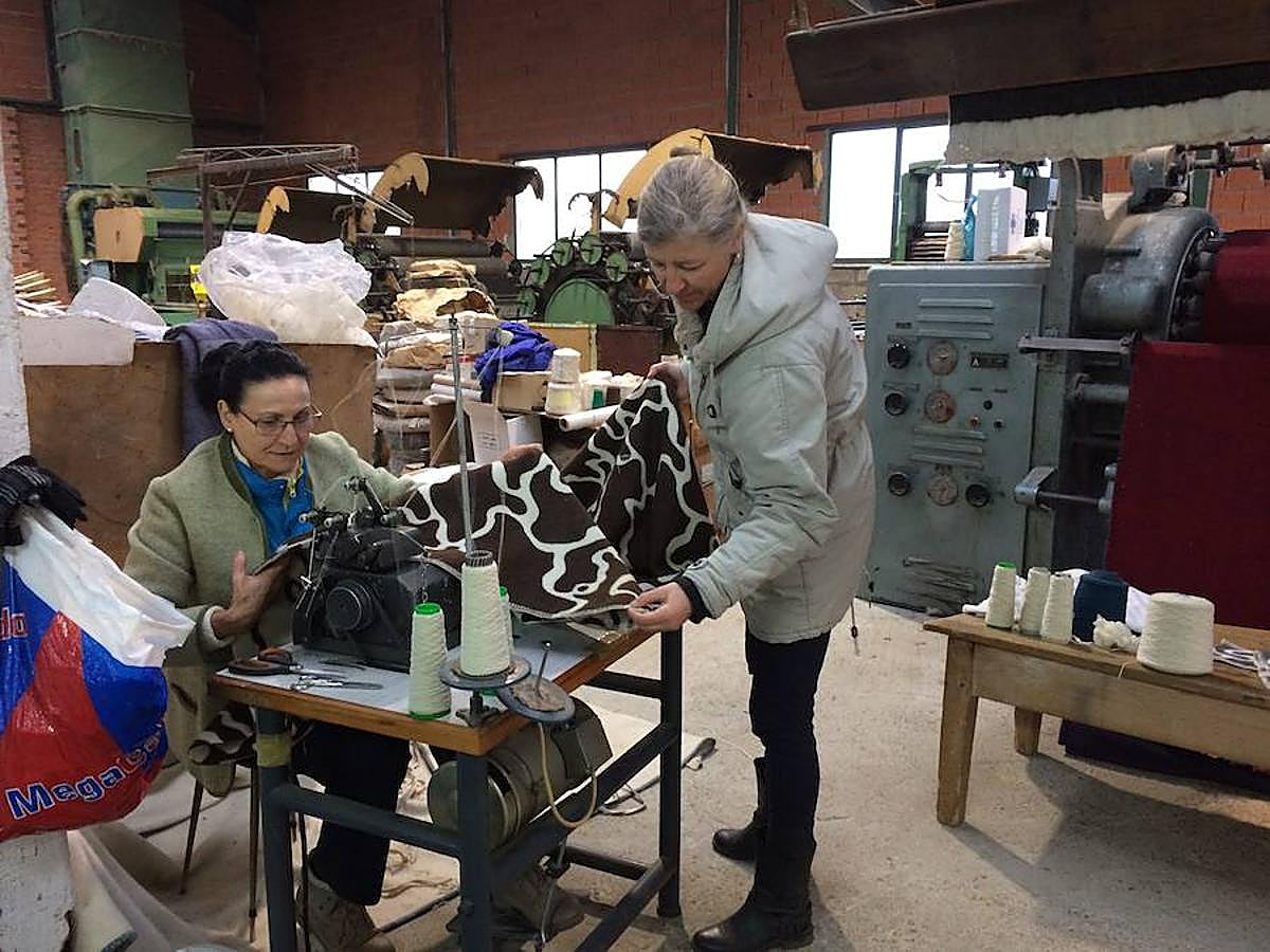 Mantas de lana extremeña con diseño nórdico