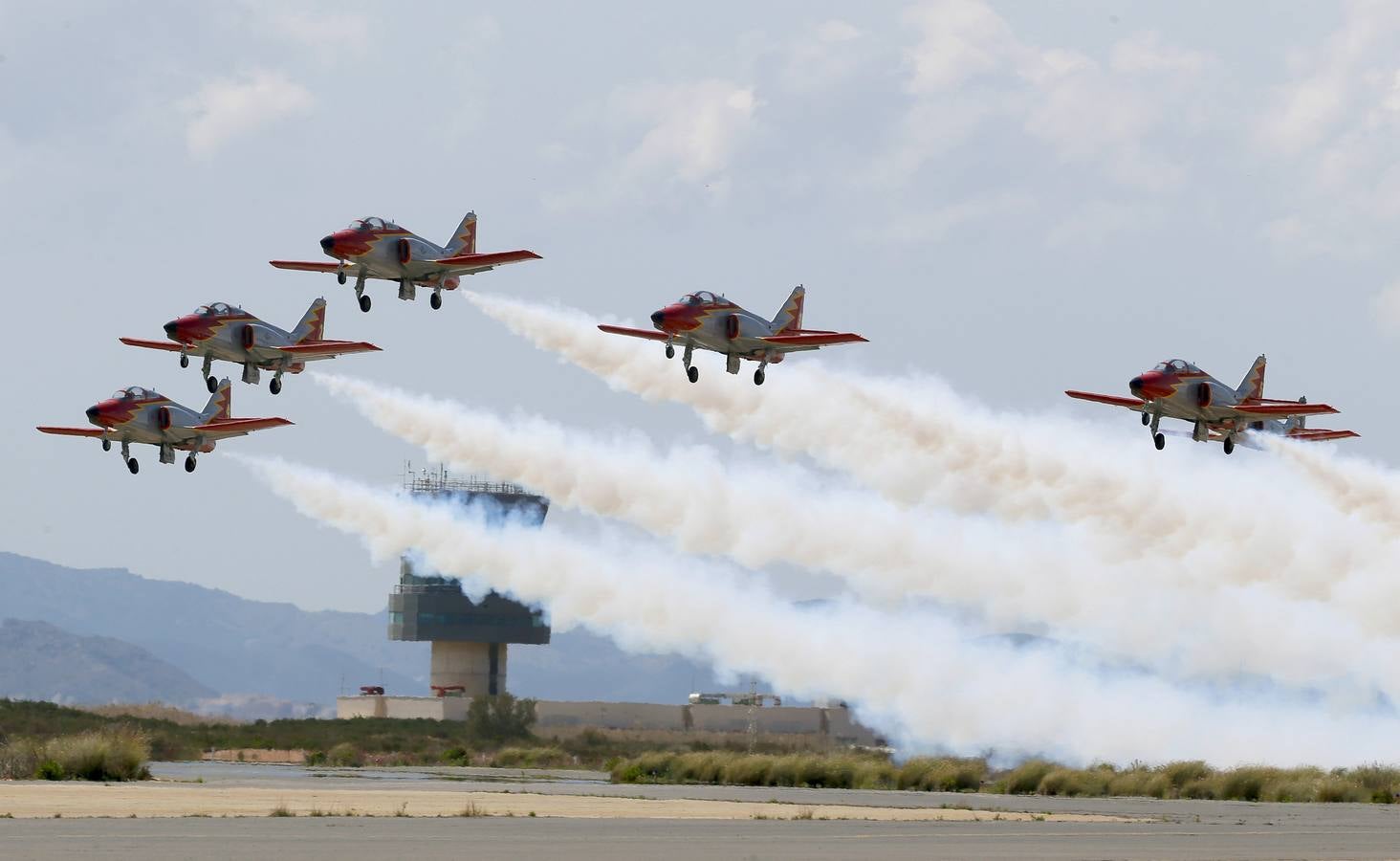 Temporada de exhibiciones de patrullas acrobáticas del Ejército del Aire