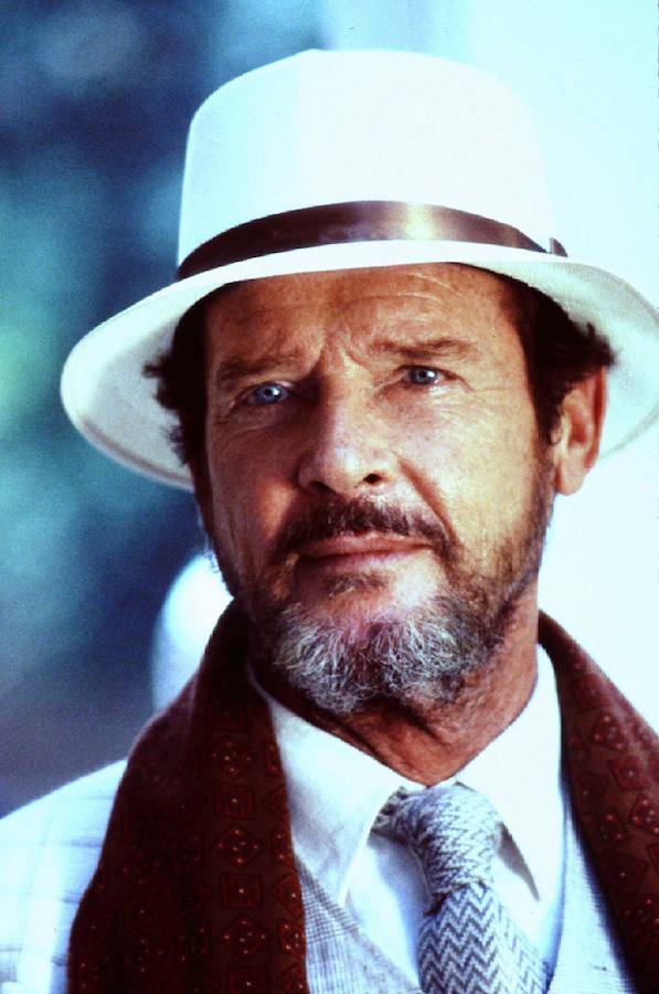 Muere Roger Moore, el mítico 007