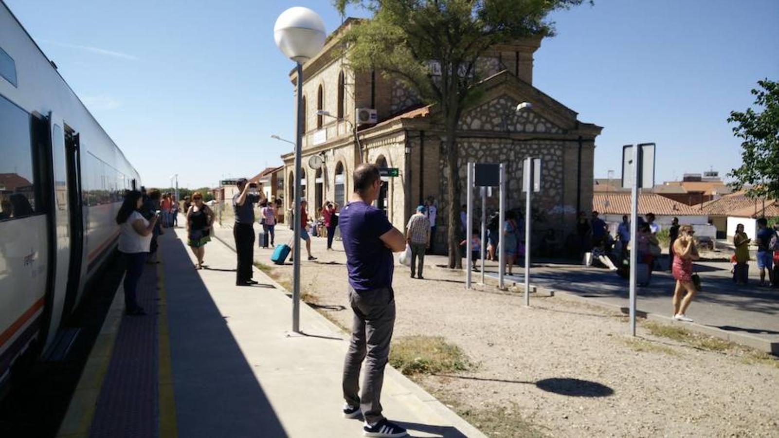 El convoy que une Madrid con Huelva, pasando por Plasencia, Cáceres, Mérida y Zafra, se ha quedado parado en la localidad toledana de Illescas