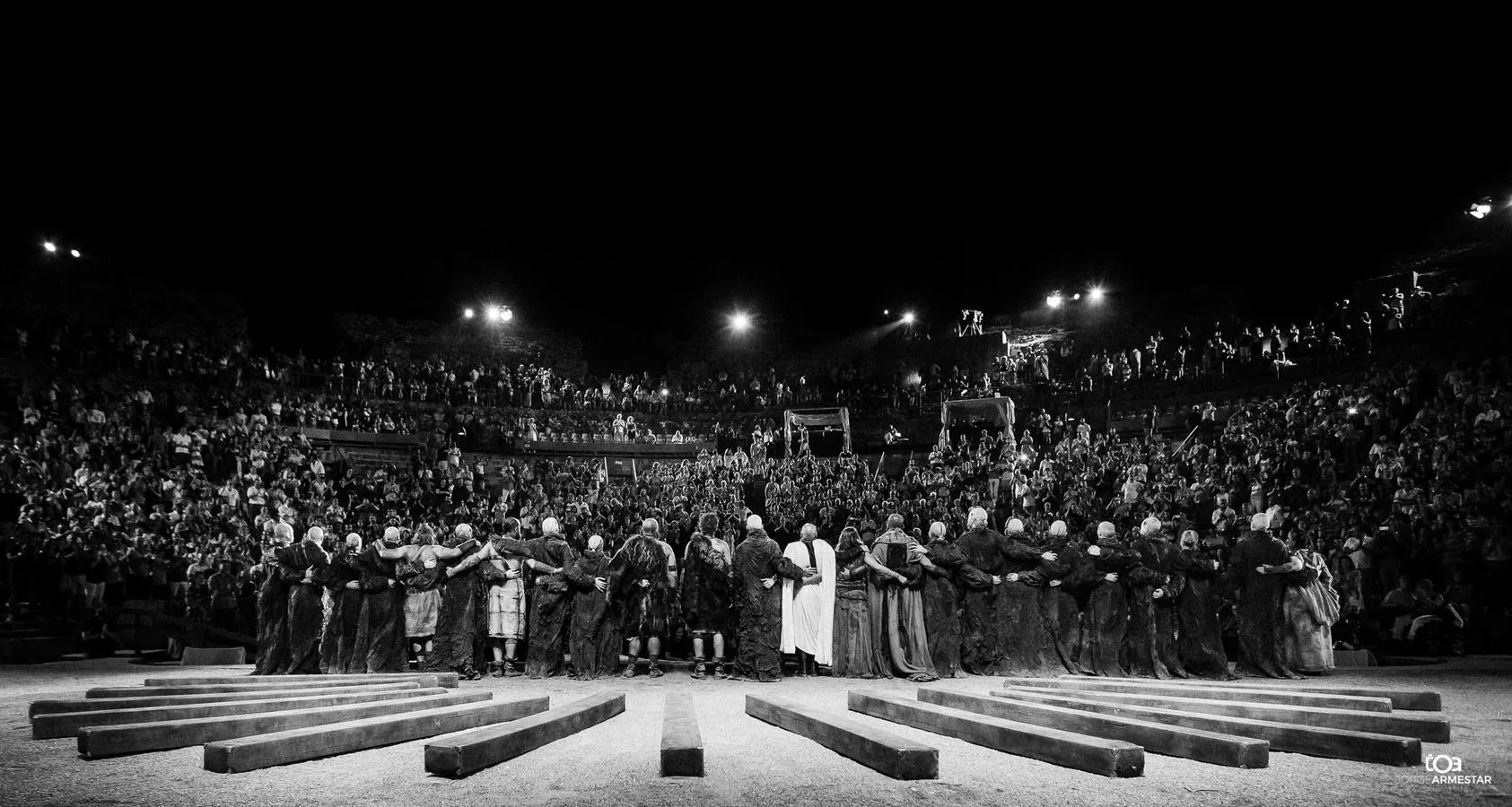 Fotografías de la obra Viriato representada en el 63º Festival Internacional de Teatro Clçásico de Mérida, pero esta vez se trata de la parte humana, la de las emociones, cuando los actores salen del papel y vuelven a ser quienes son, de la parte técnica, maquillaje y vestuario. 