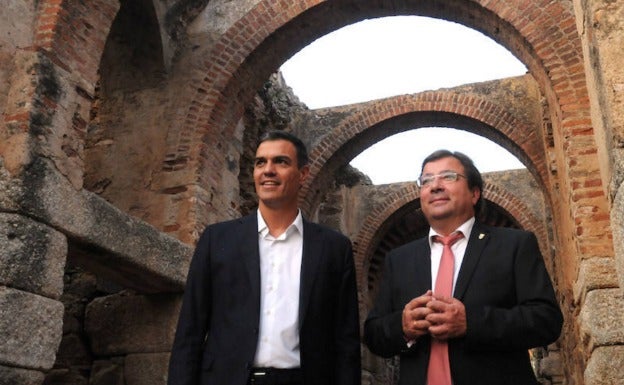 Pedro Sánchez asistió el jueves a la entrega de las Medallas de Extremadura en el Teatro Romano:: BRÍGIDO