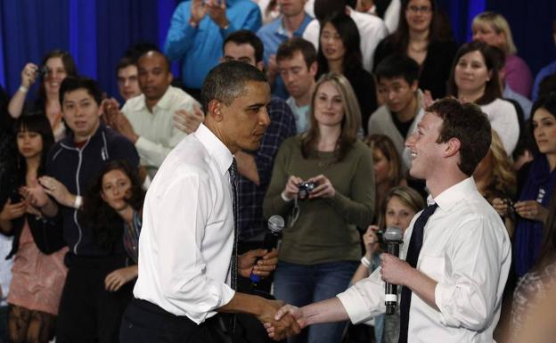Obama y Zuckerberg.