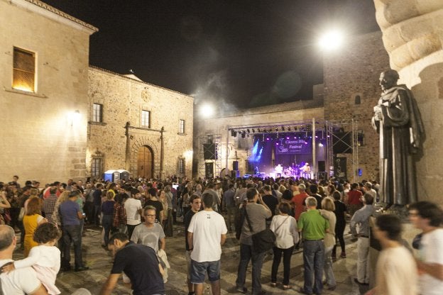 Edición del pasado año en la plaza de Santa María. :: hoy
