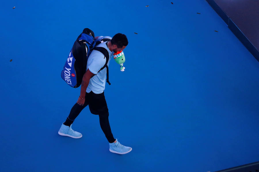 El tenista balear se hizo con el Abierto de China tras derrotar al australiano en dos sets (6-2 y 6-1), que significó su título número 75.